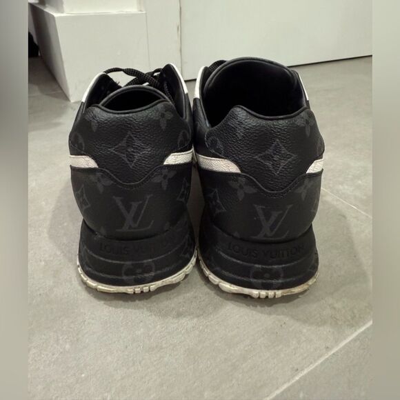 LOUIS VUITTON Run Away Sneaker - Picture 5 of 10